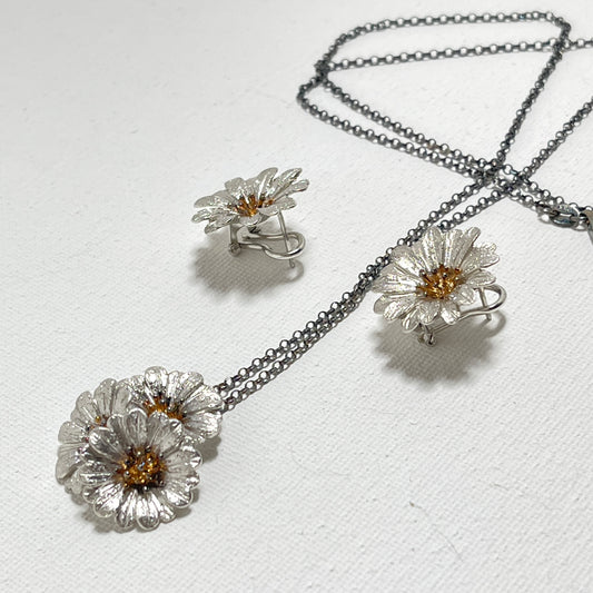 Silver and Gold Daisy Necklace and Earrings Set